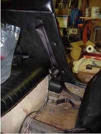 Seatbelt.jpg (202517 bytes)